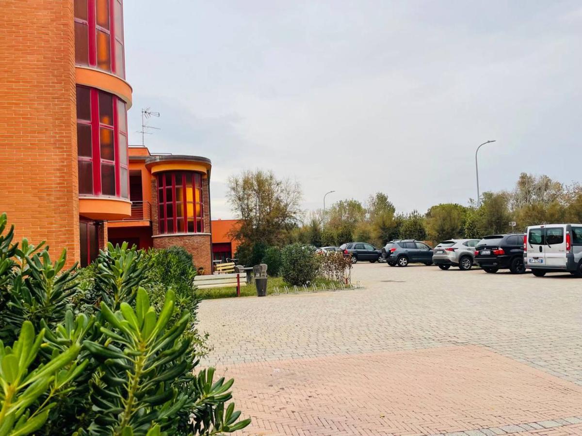 Regina Del Mare Holiday Apartments Tirrenia Exterior photo